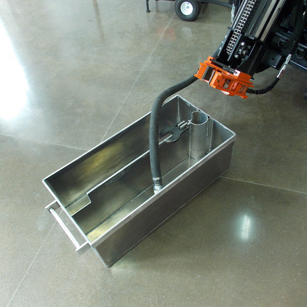 Our recirculation mud tubs come with dual handles for ease of transport